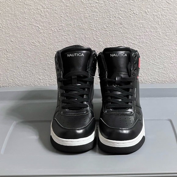 Brand New Men’s Authentic Sneakers Boots